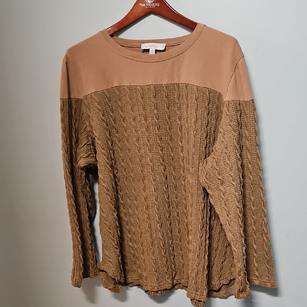 Weekend Suzanne Betro Tan Cable Knit Sweatshirt